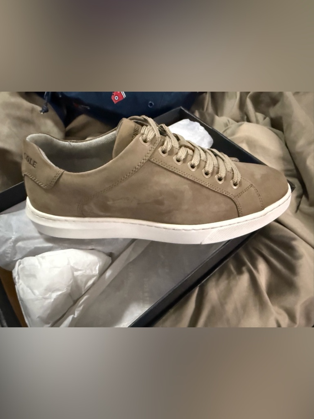Kenneth Cole New York Taupe Low-Top Nubuck Sneakers